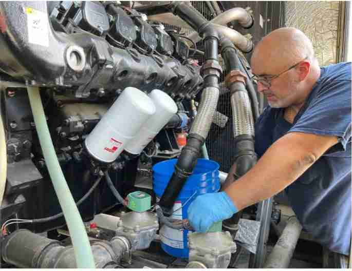 صيانة شاملة للمولدات الكهربائية من Beta Power